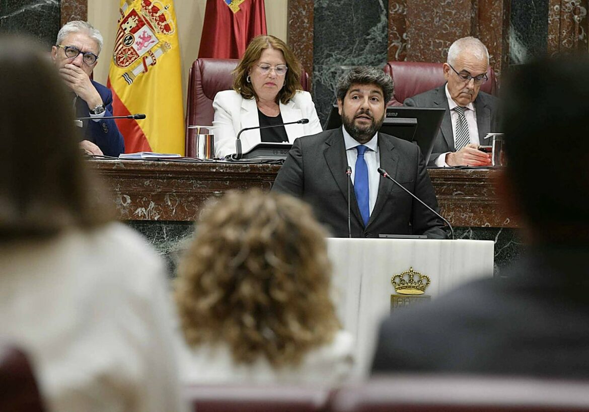 Alto voltaje en el Debate del estado de la Región para acabar el curso político