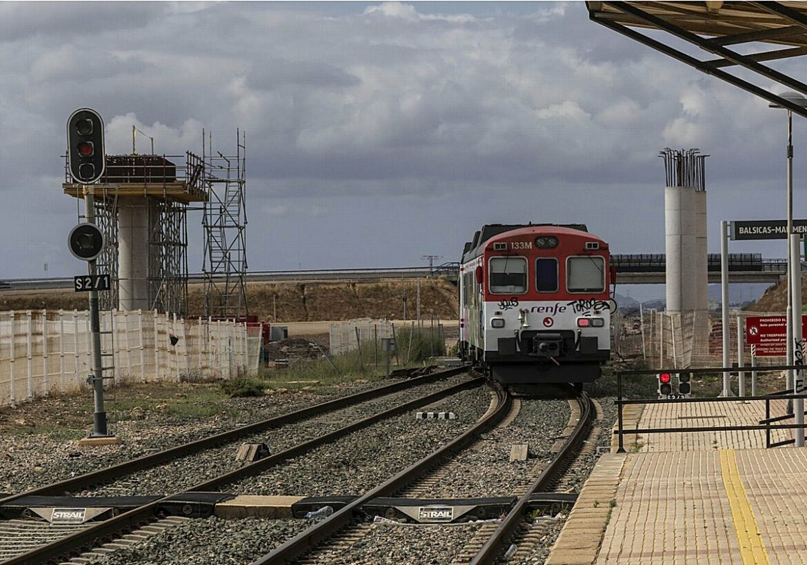 Las Cámaras de Comercio exigen al ministro Puente que agilice las obras del Corredor Mediterráneo