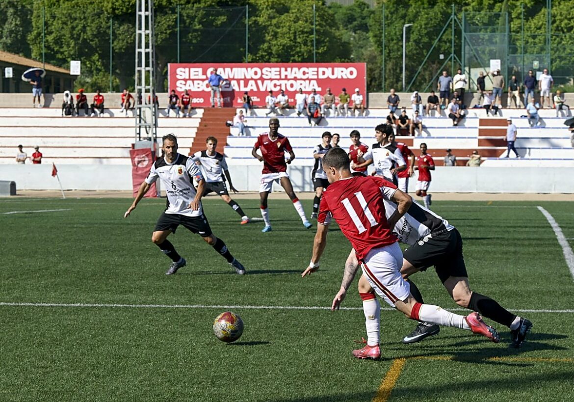 Un lavado de cara para que el campus de Espinardo acoja el ascenso del Real Murcia Imperial