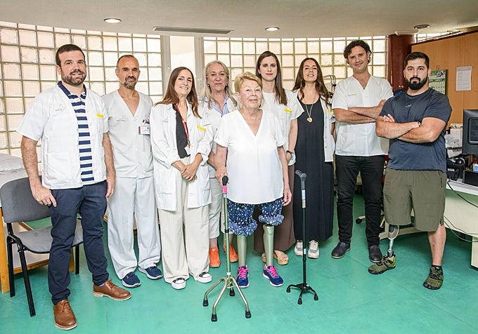 Las nuevas piernas de Josefa y Rafa: «Ahora caminamos sin dolor»