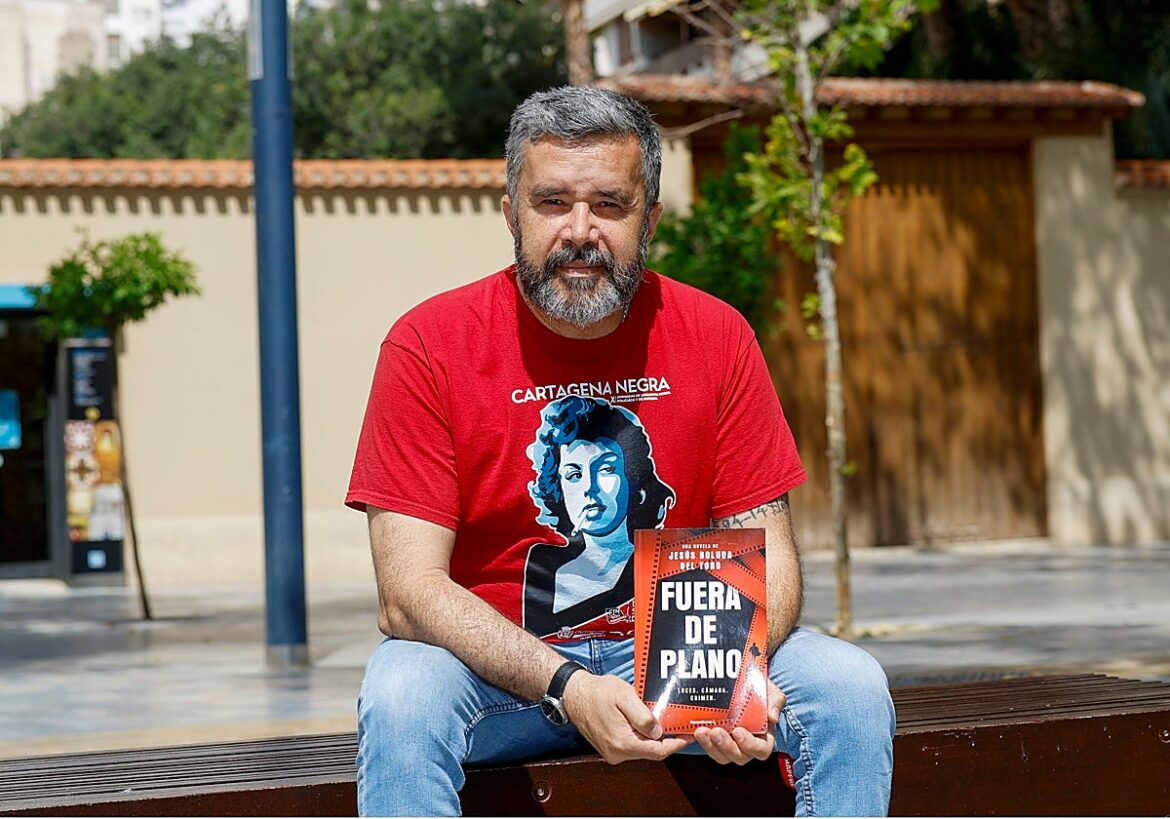 Jesús Boluda del Toro publica ‘Fuera de plano’, su novela más cinematográfica, inspirada en crímenes icónicos de Hollywood