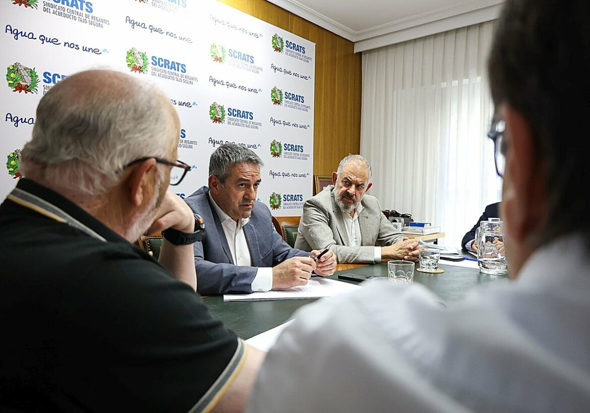 La Comunidad lanzará una «oferta de paz» al Gobierno central para pactar el agua del Trasvase Tajo-Segura