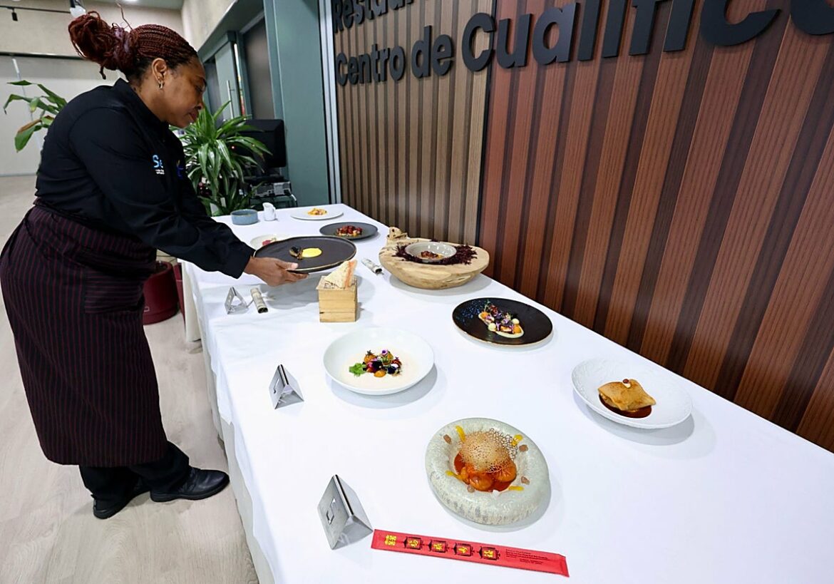 El chef de Madre Tigre, ganador del XXIII Concurso de Cocineros Jóvenes de la Región de Murcia
