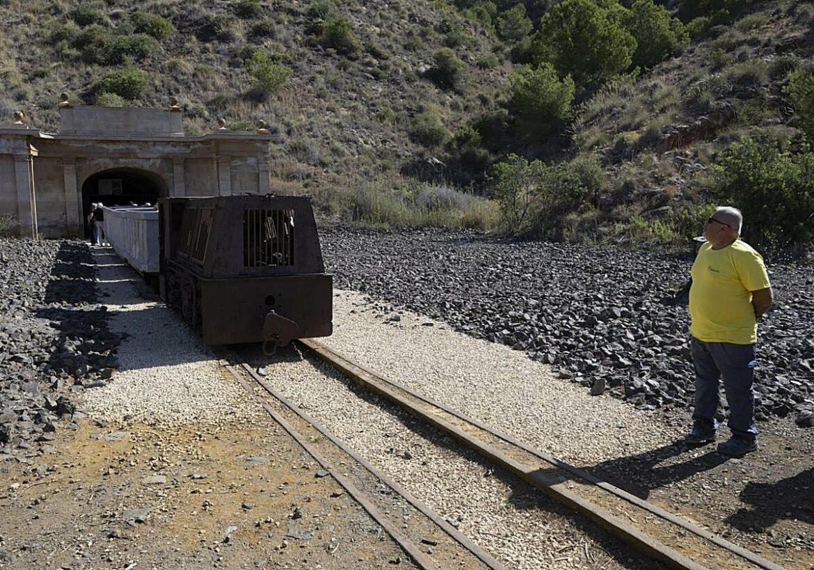 El acceso al tunel José Maestre de La Unión se abre al público tras una inversión de 181.000 euros