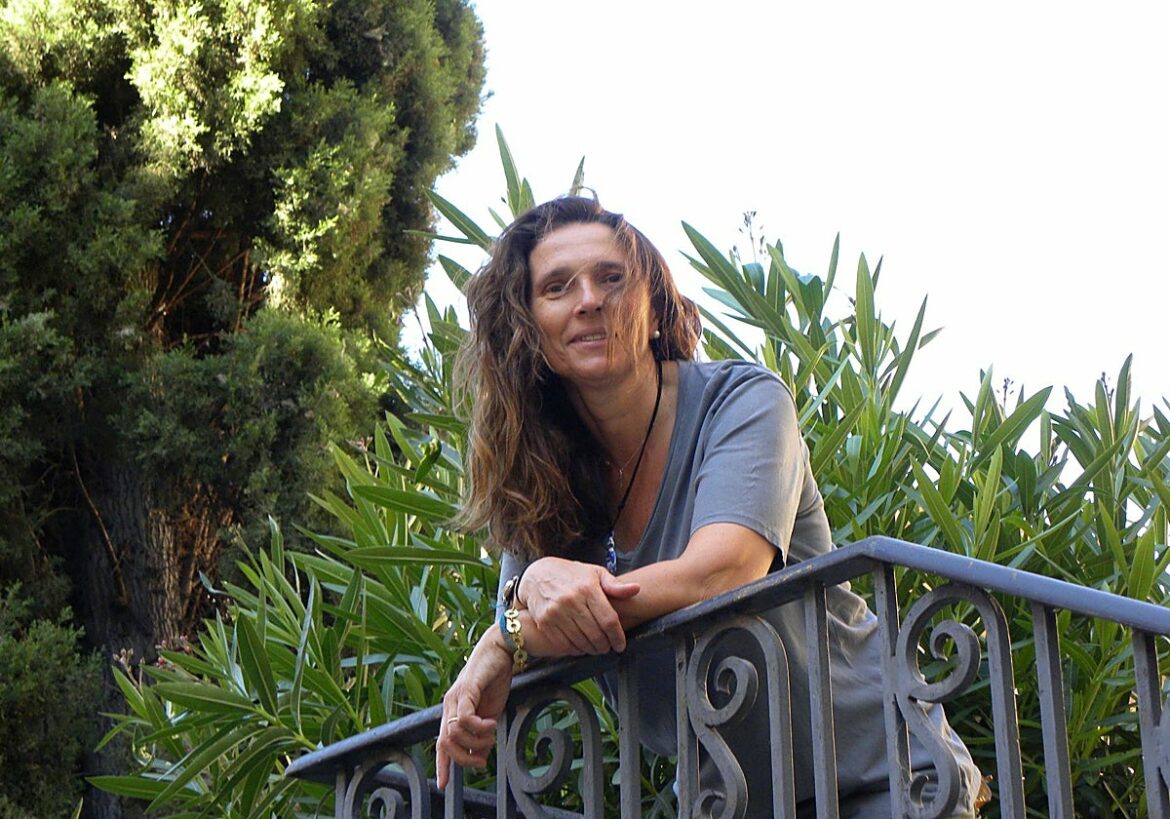 Ana Alemany da el salto a la ficción con ‘Un hotel en Cabo de Palos’