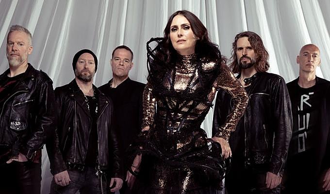 Sharon den Adel: «En muchos países hemos estado en paz demasiado tiempo»