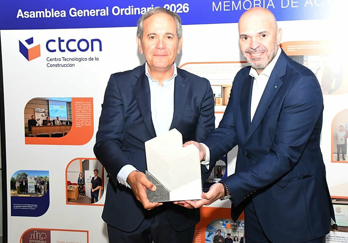 El director de Cementos La Cruz asume la presidencia del Centro Tecnológico de la Construcción de la Región