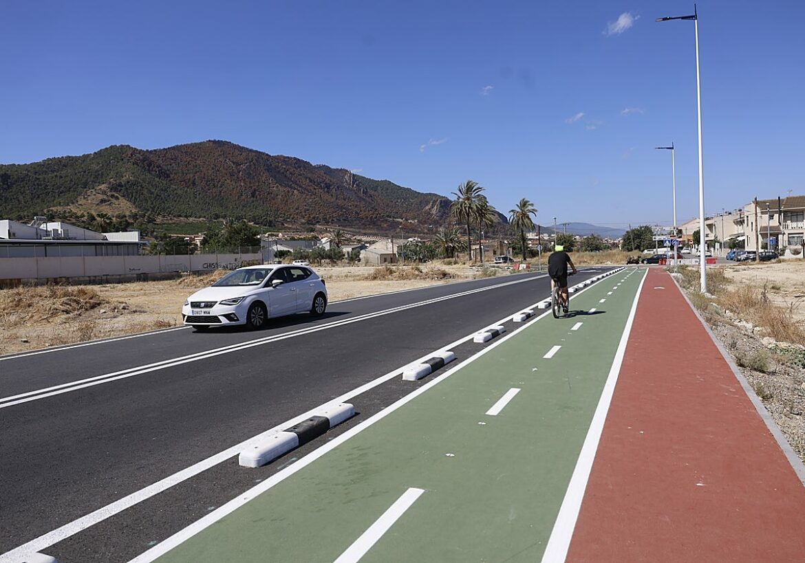 Abre el nuevo vial que descongestionará de vehículos pesados la pedanía murciana de San José de la Vega
