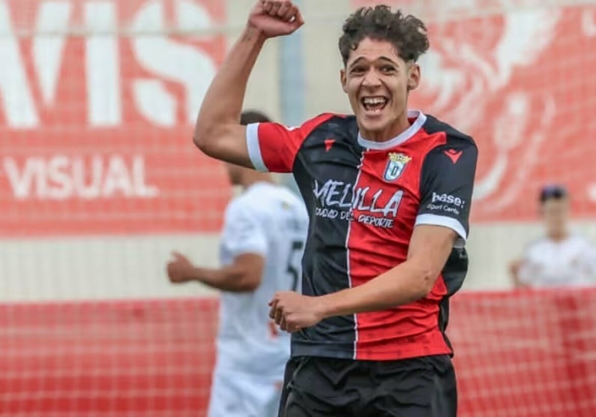 Abdel-Lah, un extremo melillense de 21 años, es la quinta apuesta del Cartagena