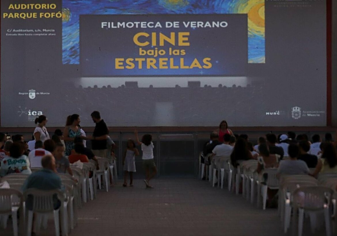 Las 45 películas del cine de verano en el Parque de Fofó de Murcia: grandes clásicos, cine familiar y taquillazos de los 70 y 80