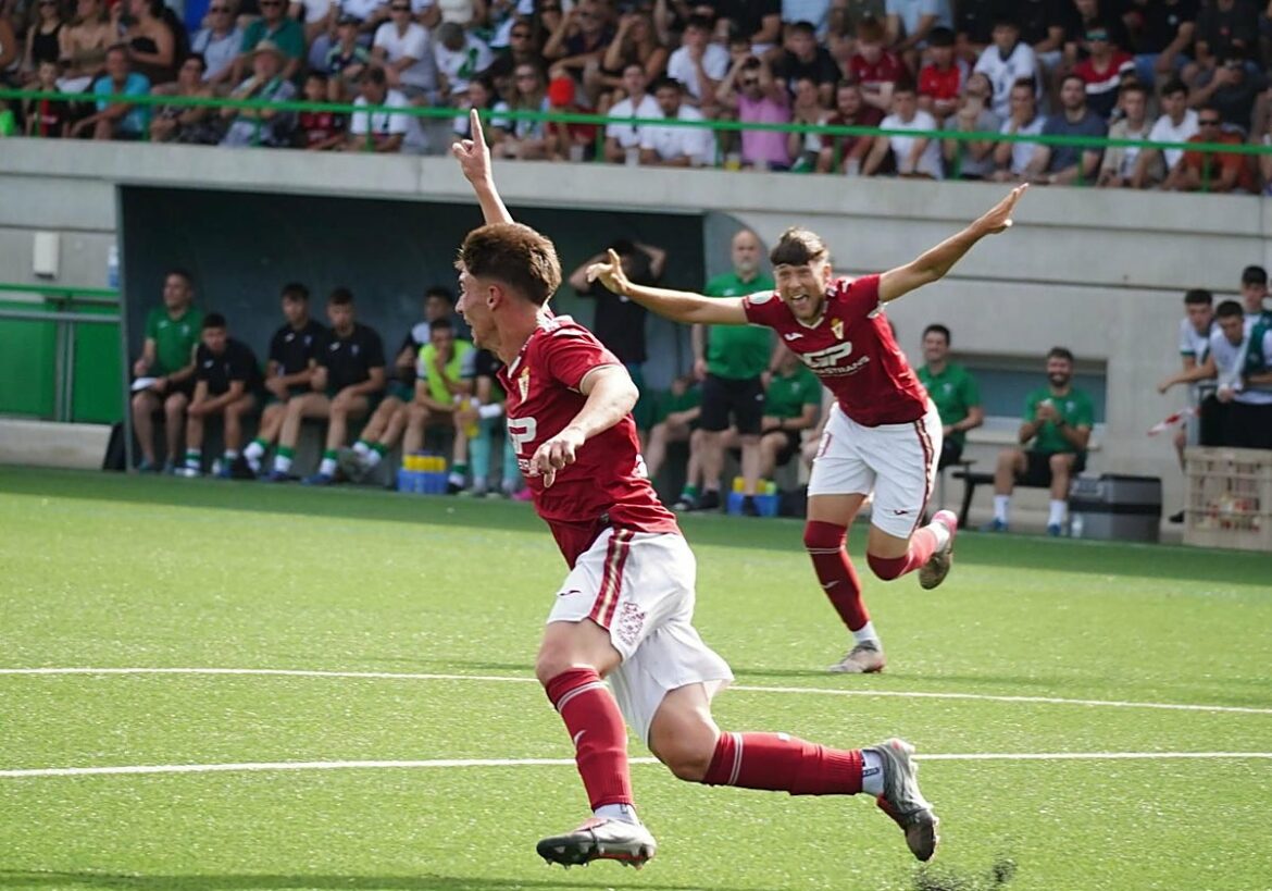El Real Murcia Imperial culmina su gesta en Pamplona y asciende a Segunda Federación