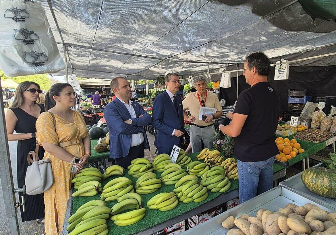 Los mercados semanales de Murcia se mantienen en el martes festivo