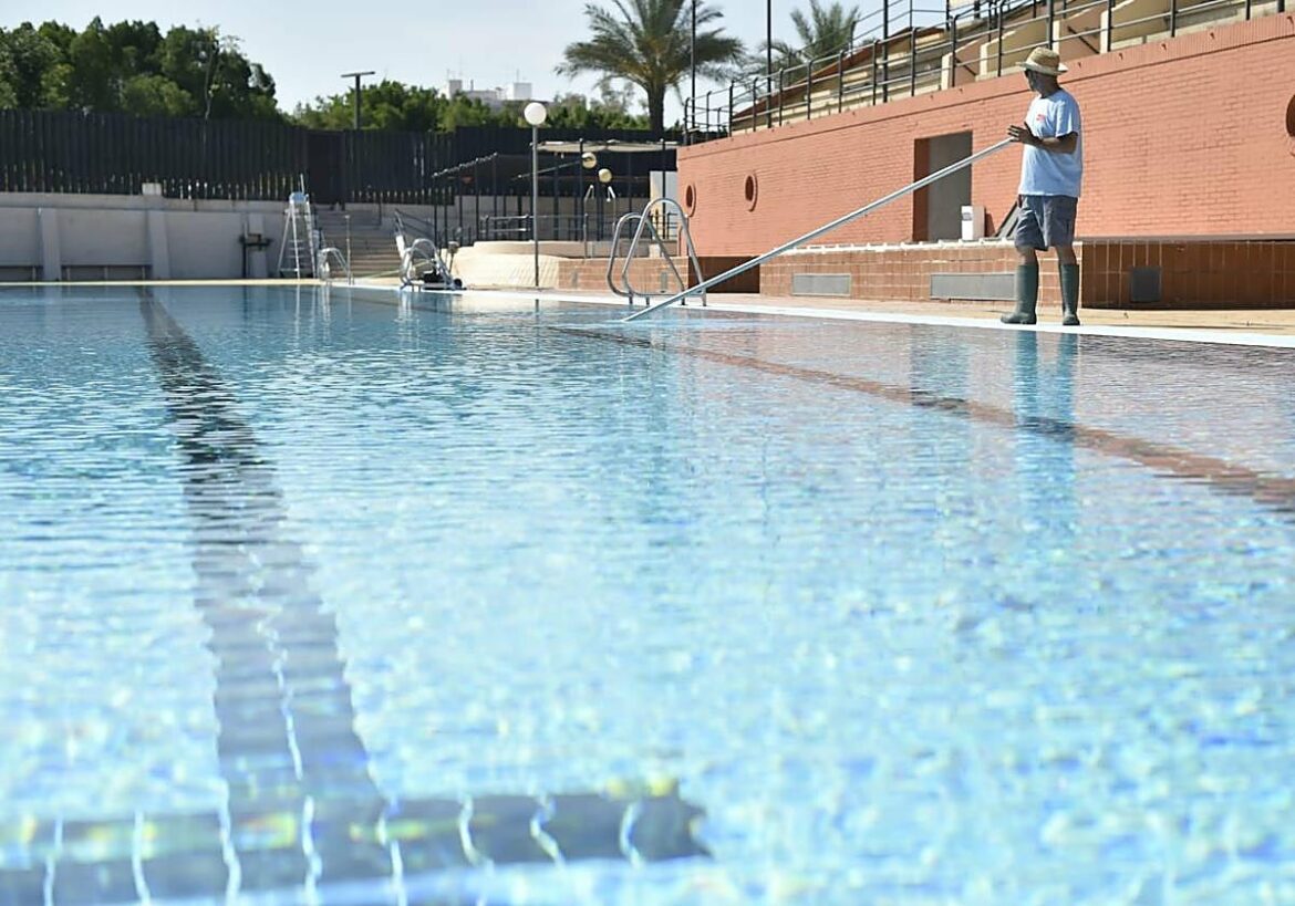 Refuerzan la seguridad en las piscinas de Murcia para evitar su cierre por actos vandálicos